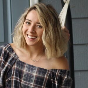 Meet your Posher, Andrea